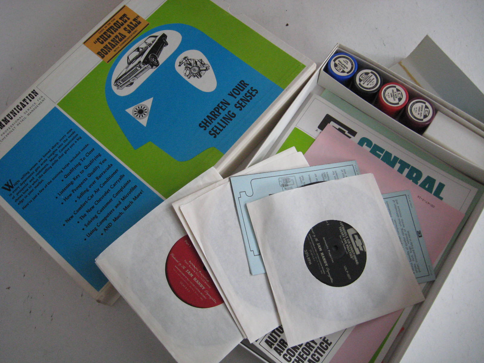 1967 Chevrolet Communication Mars Sharping Your Selling Senses Innehåller Filmrullar samt Skivor