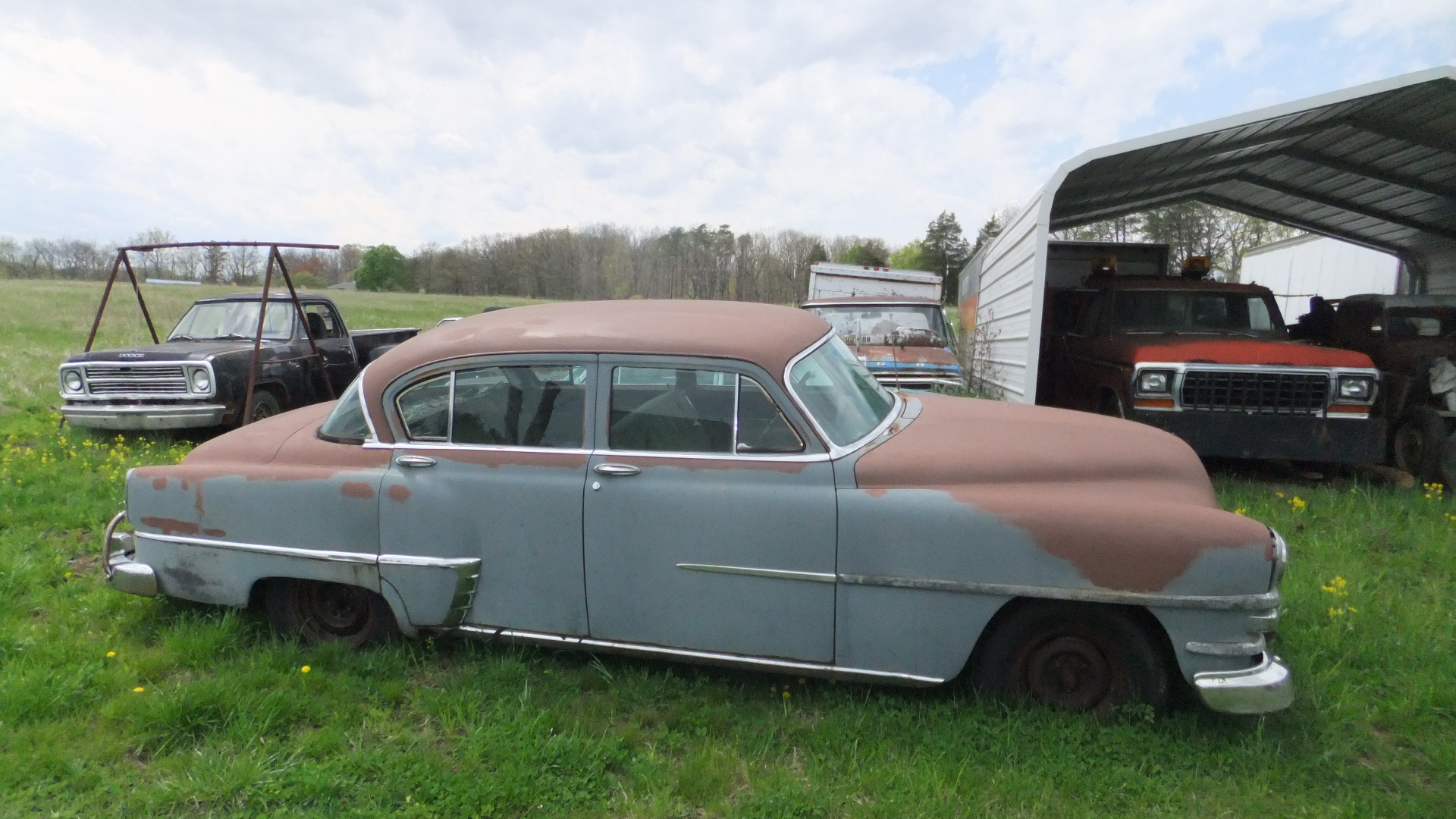 1953 Chrysler Windsor De Luxe Four-Door Sedan - 2