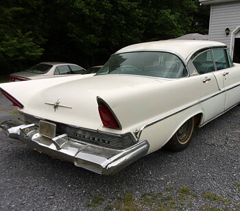 1957 Lincoln Premiere 4-Door Hardtop