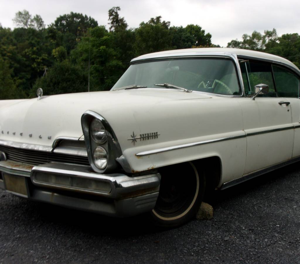 1957 Lincoln Premiere 4-Door Hardtop - 2