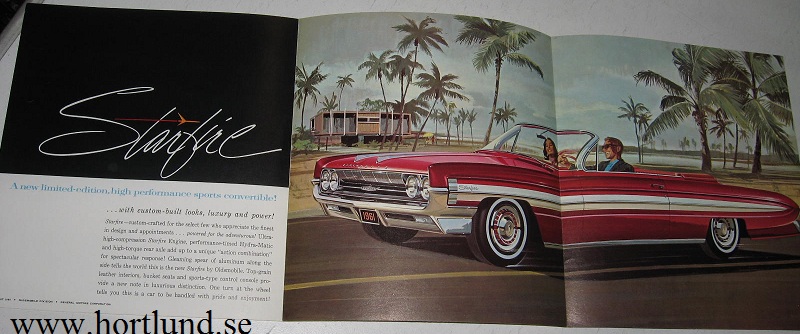 1961 Oldsmobile Starfire färgbroschyr folder - 2