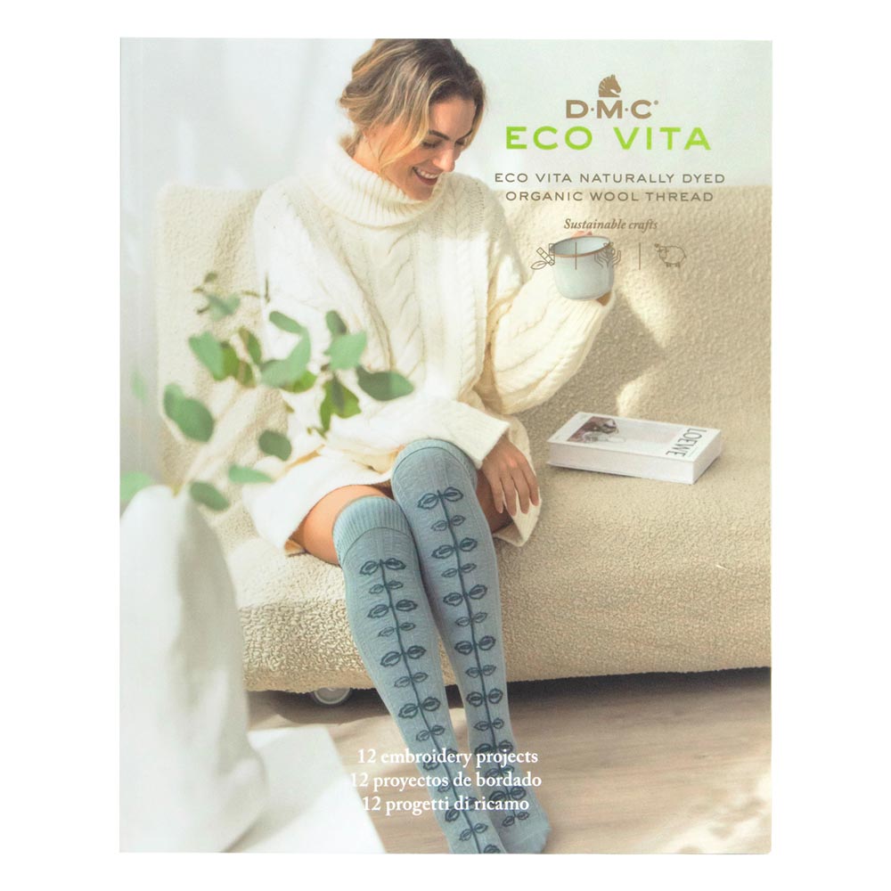 Bok: ECO VITA - 12 broderiprojekt på sockar