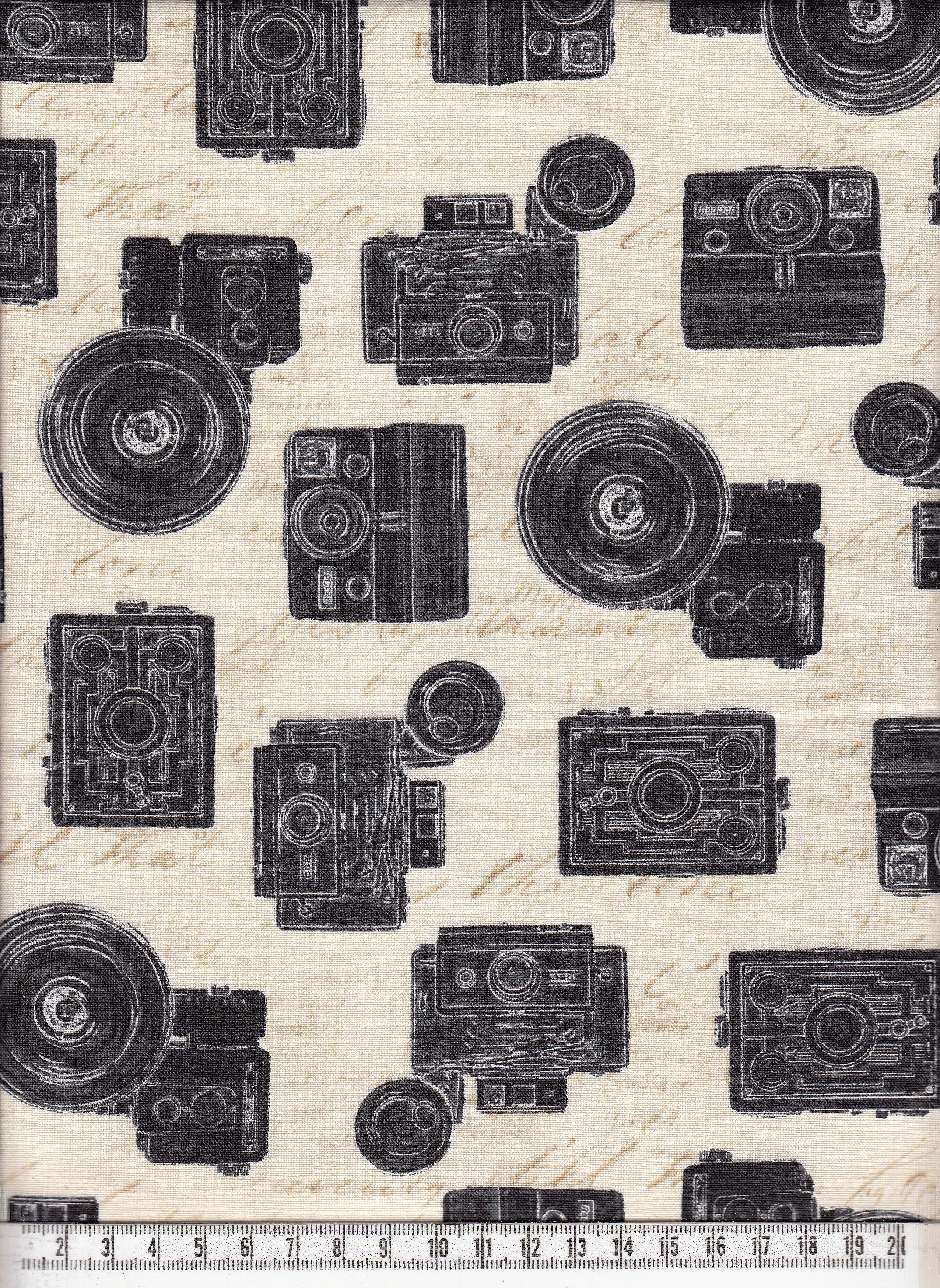 Objects - Kamera & Skrift (beige-svart)