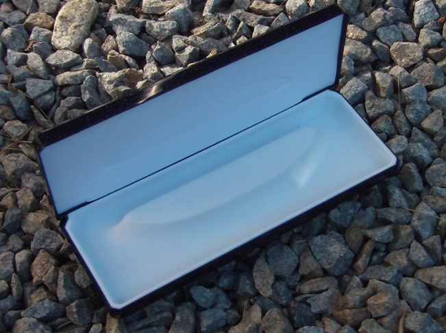 Presentask Pärlcollier 21 x 8 cm - Blå/guld