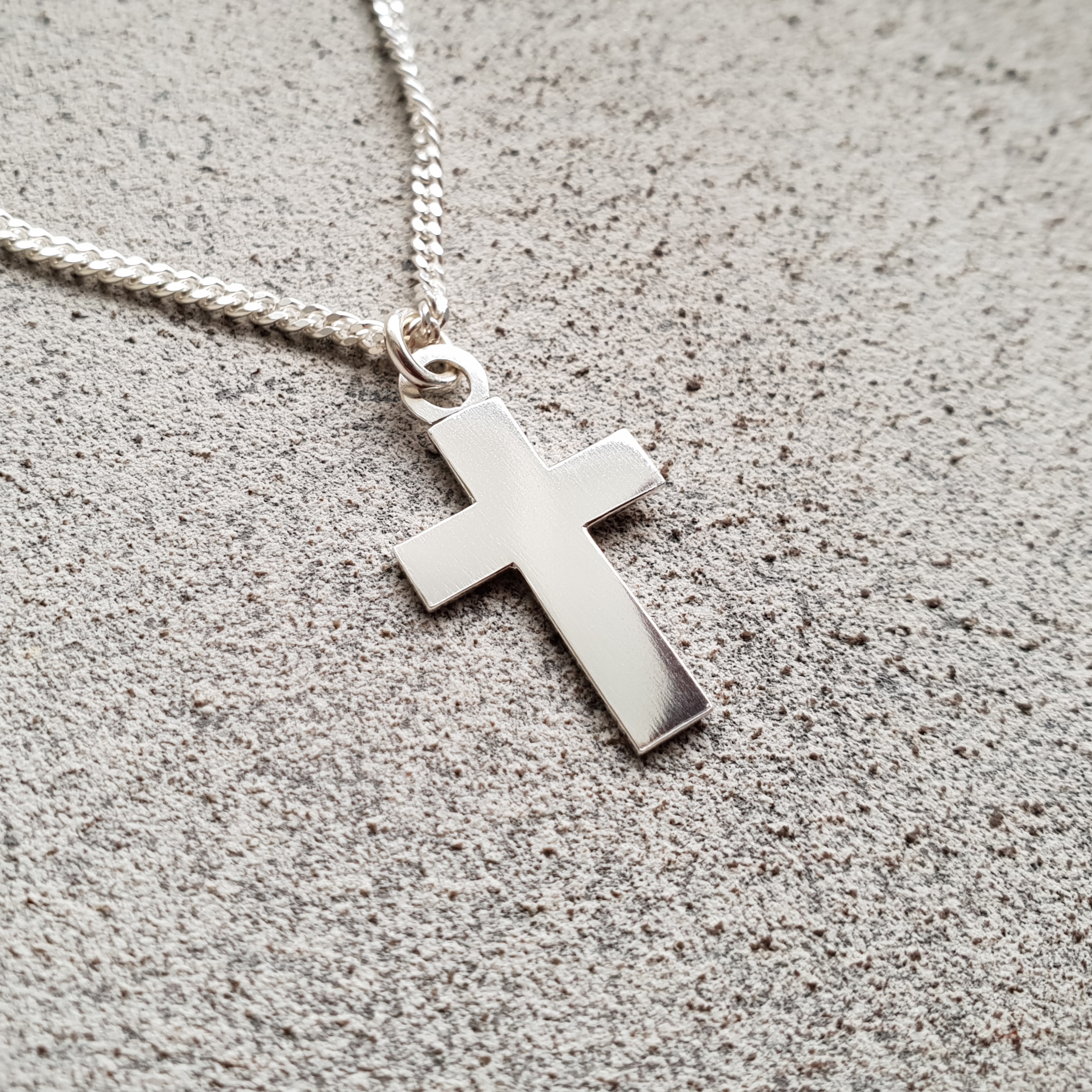 Josefina Smycke Design Silver Kors 22 X 16