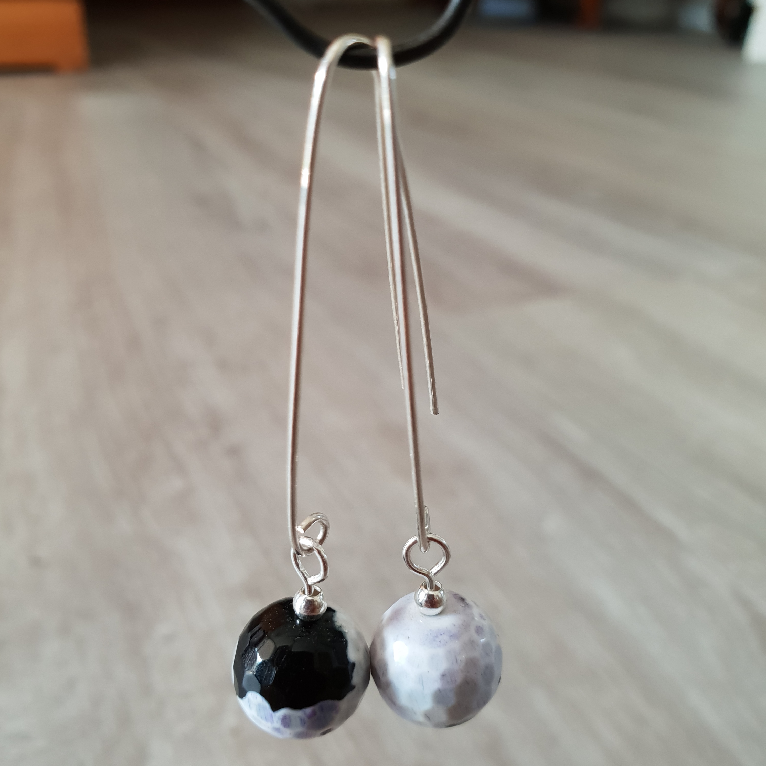 Örhängen facetterad Agat 12 mm, handgjord krok - 925 Sterling Silver