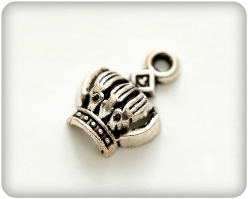 Charm Krona 11 x 8 mm - 4 st