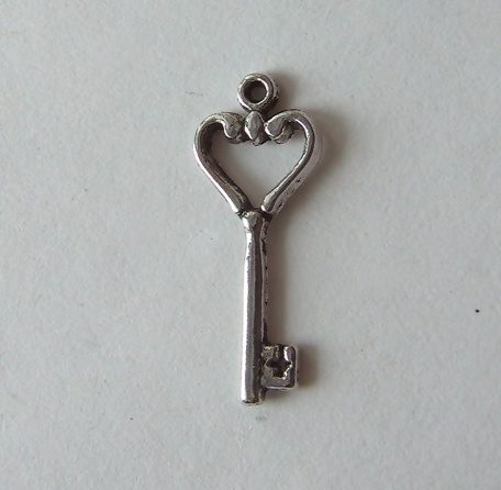 Charm Nyckel 25 mm - 5 st