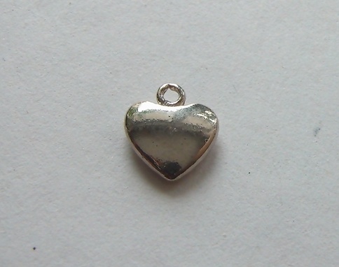 Charm Hjärta 11 mm - 4 st