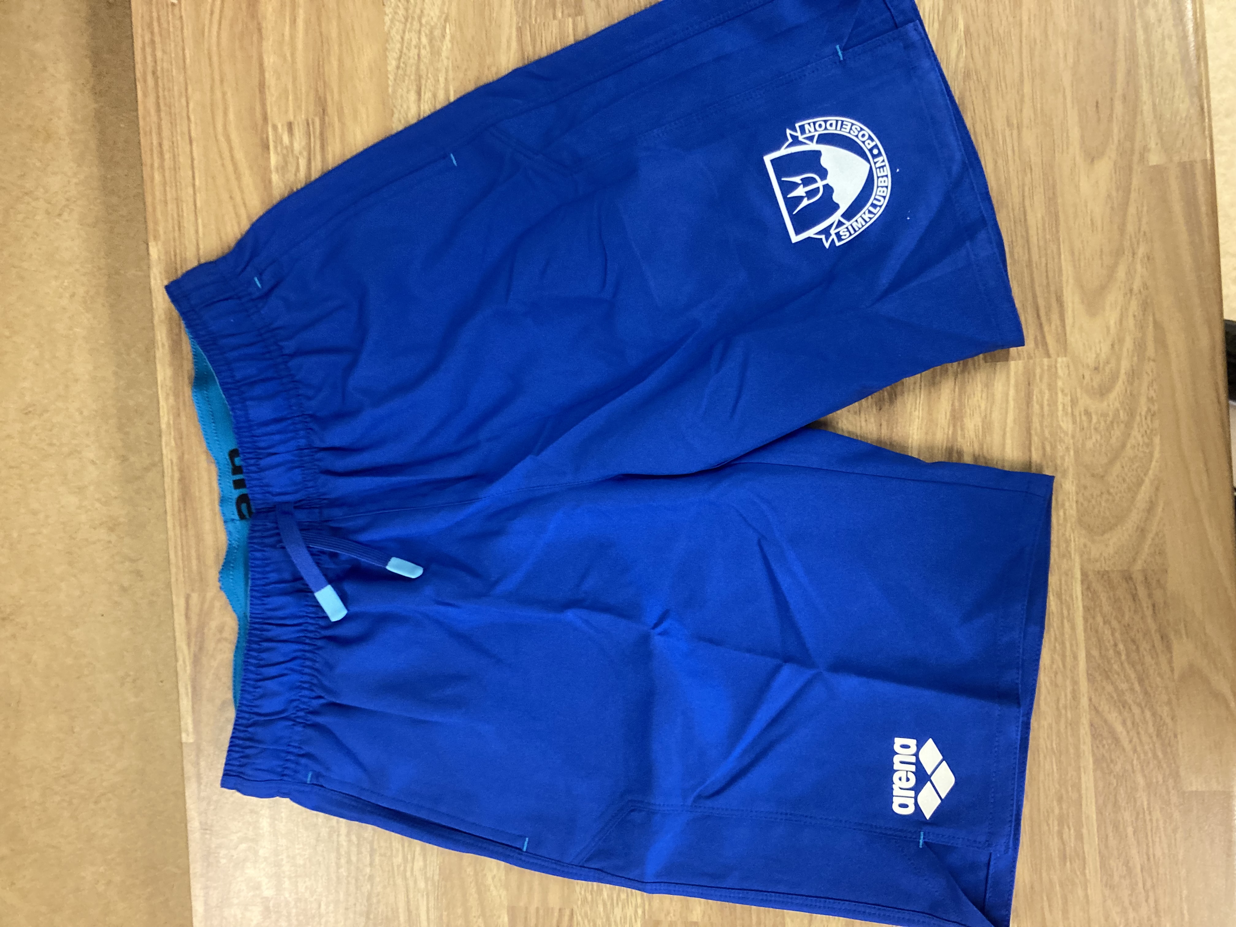 P Team Bermuda panel shorts