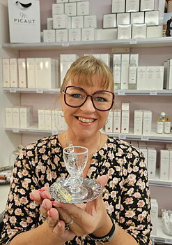 Plus tillval på M PICAUT ansiktsbehandling Ampuller & specialmasker 25 min