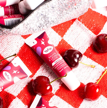 TREW Cherry Körsbär lip balm tinted - TREW