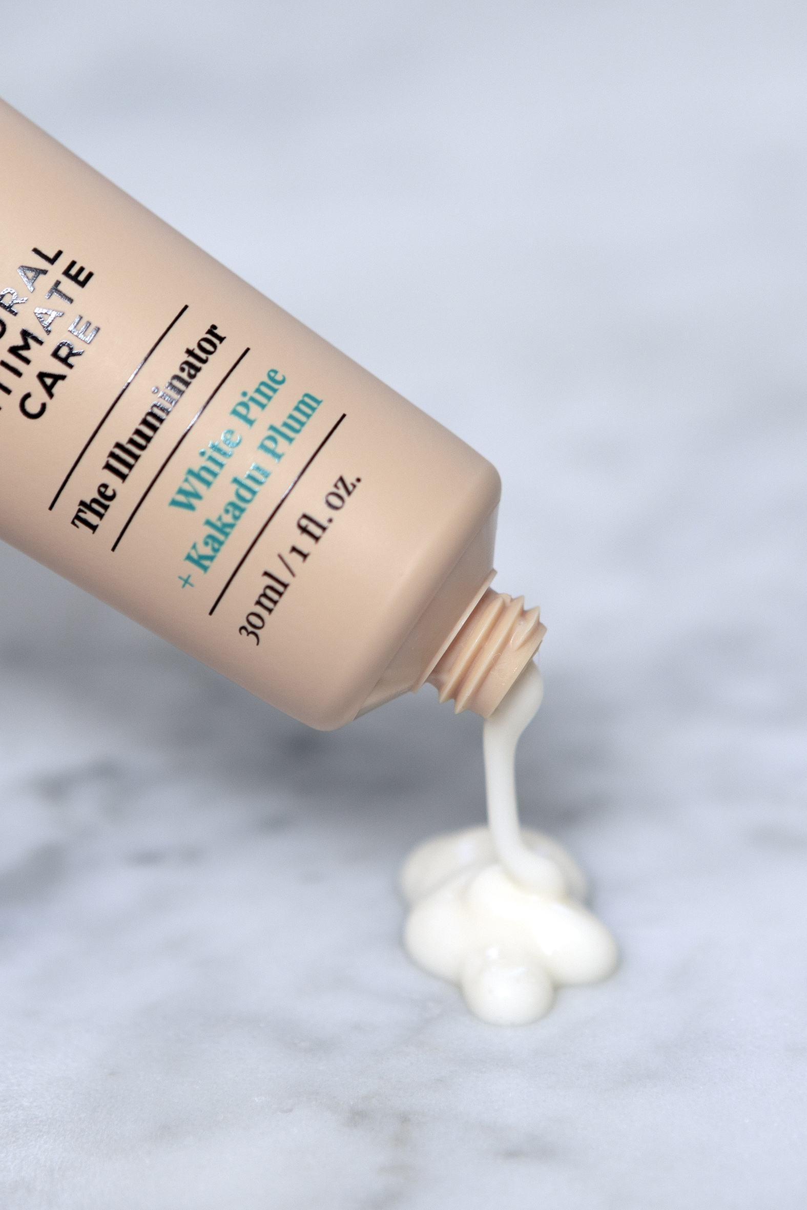 The Illuminator - Uppklarnande Fuktkräm - Lip Intimate 30 ml - 3