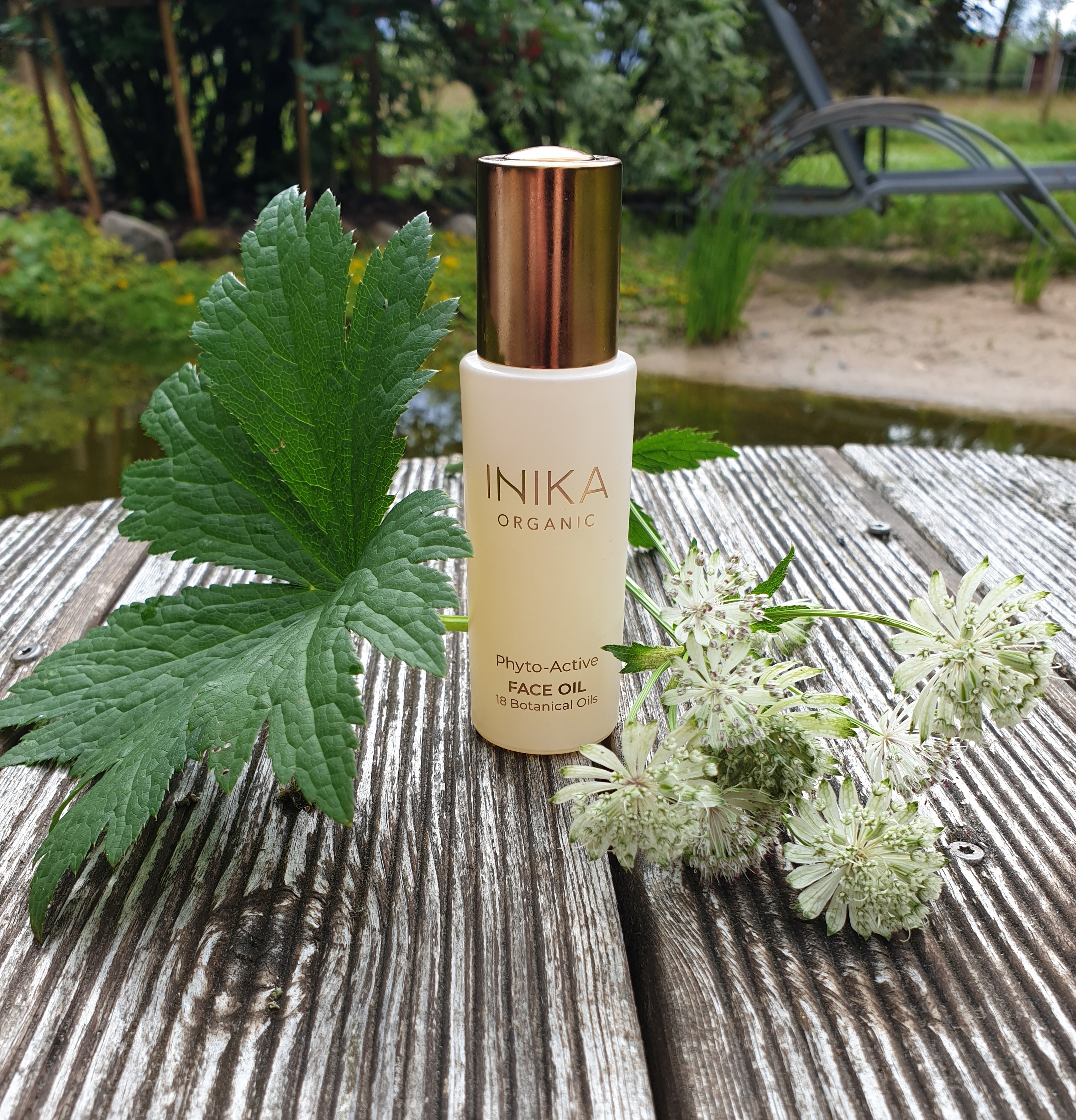 Phyto-Active Botanical Face Oil 30 ml - INIKA rek utpris 649kr - 2