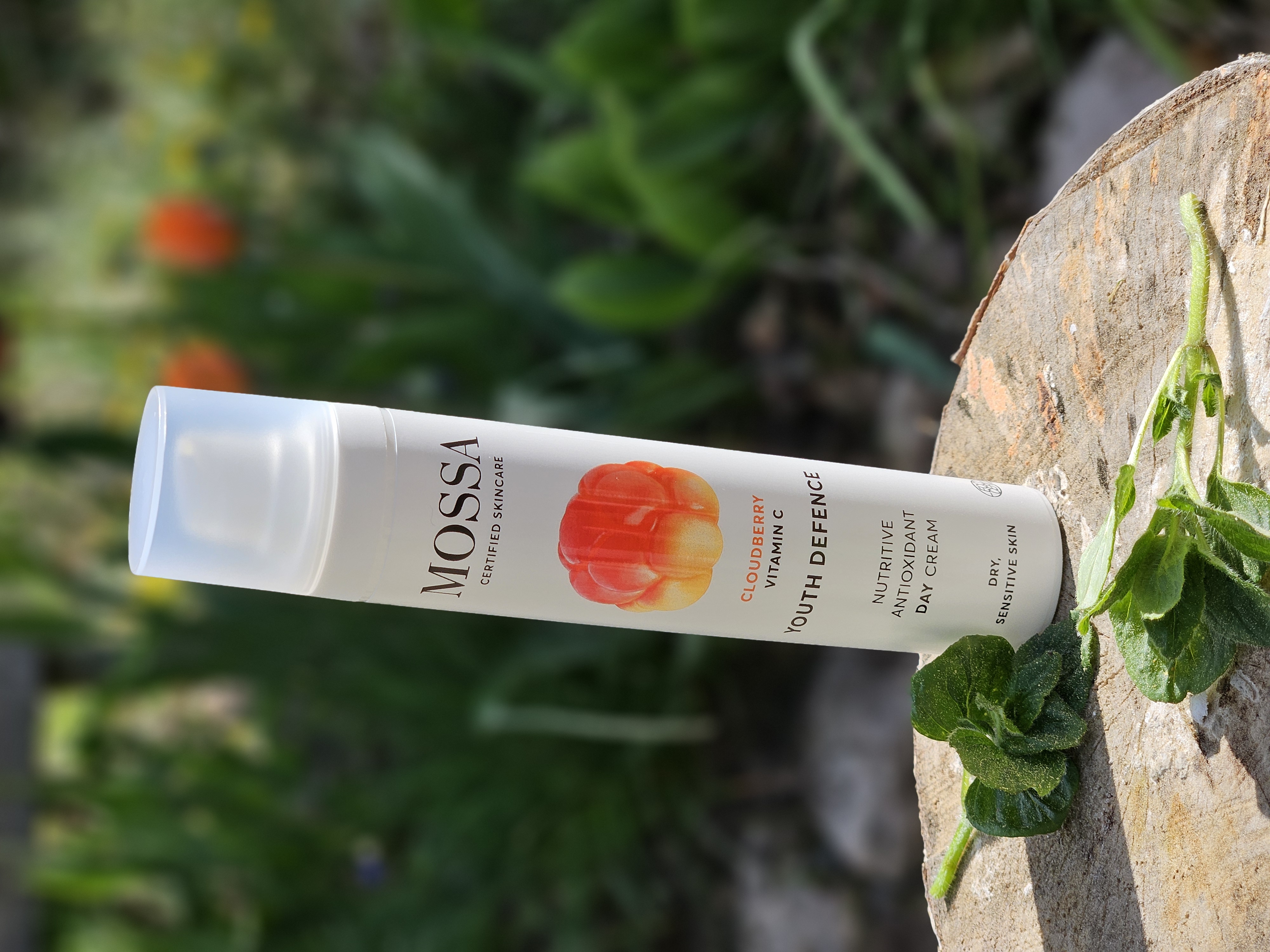 Youth Defence Nutritive antioxidant day cream - Mossa certified skincare