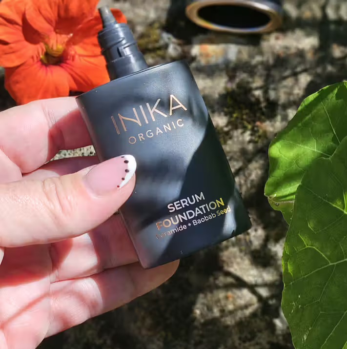 INIKA Organic flytande foundation