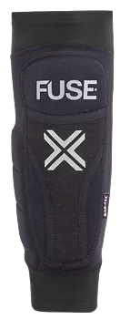 Fuse Omega Shin Pads -  Färg: Svart - Storlek: S
