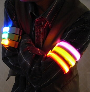 Lysande armbindel LED
