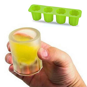 Snaps/shots-glas i is