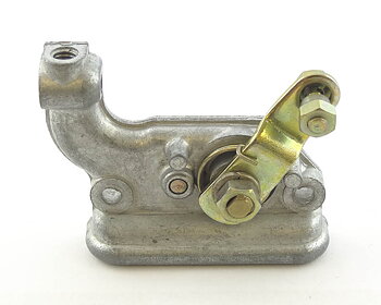 Choke actuating mechanism Left