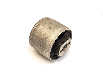 Bussning subframe bak främre yttre
