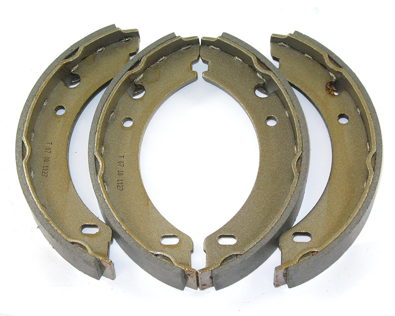 Parking brake shoes 760/780/960  multilink 