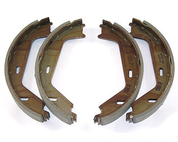 Handbromsbackar V70N/S60/S80