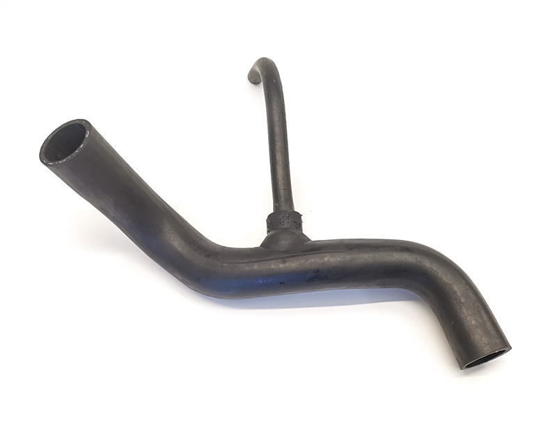 Radiator hose Lower 740/940 Turbo 