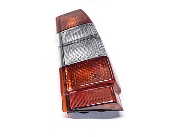 Baklampa Höger - vit blinker 745/945