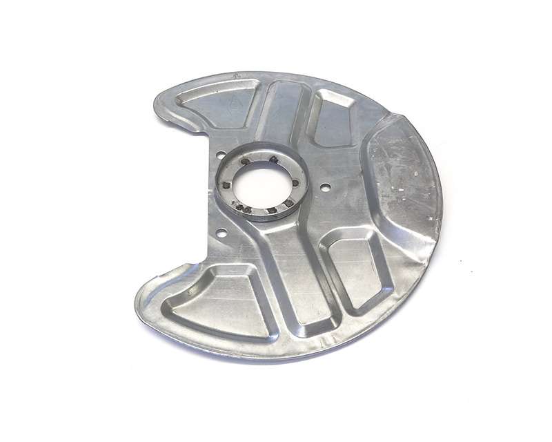 Dust shield Front right/left 700/900 1988- not for ABS