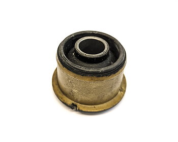 Bussning subframe bak främre