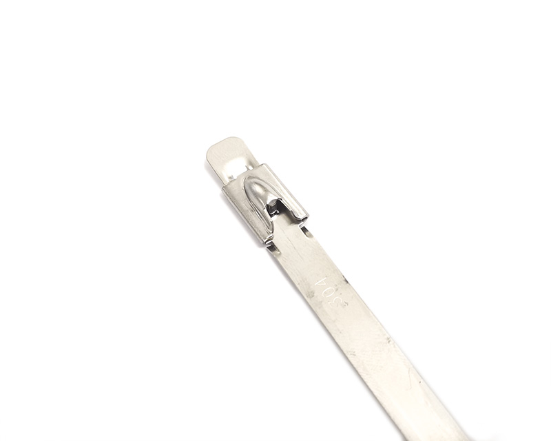 Locking strap for exhaust bandage - 2
