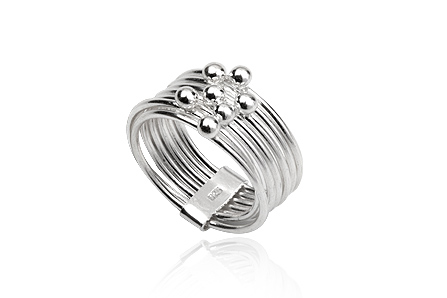 Silverring med silverpärlor