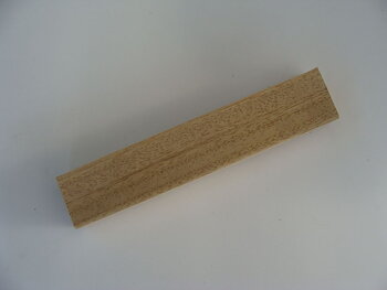 Abachi 25x45x95mm