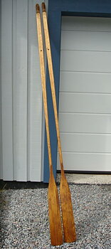 Åror Tjärade (Kantig Profil) 9 fot, 270cm / Par