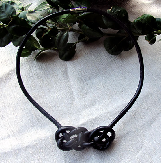 Läderhalsband: Jeanie