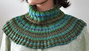 Cowl, krage som värmer , 2 nystan mochi plus!