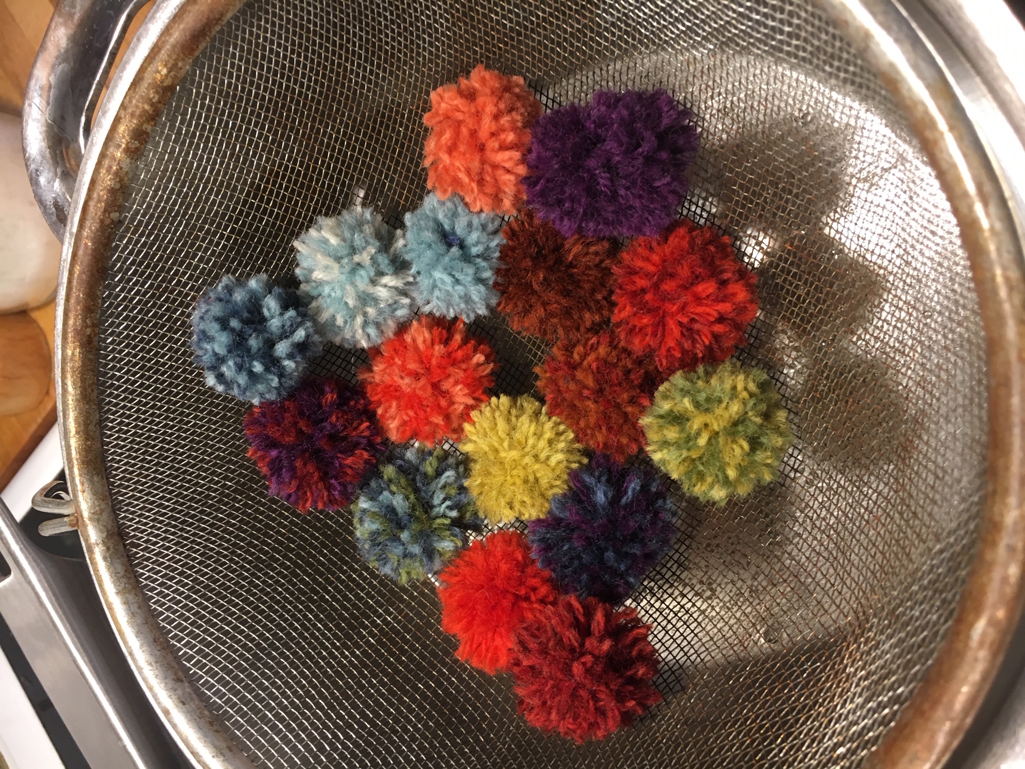 Pompom fork - 2