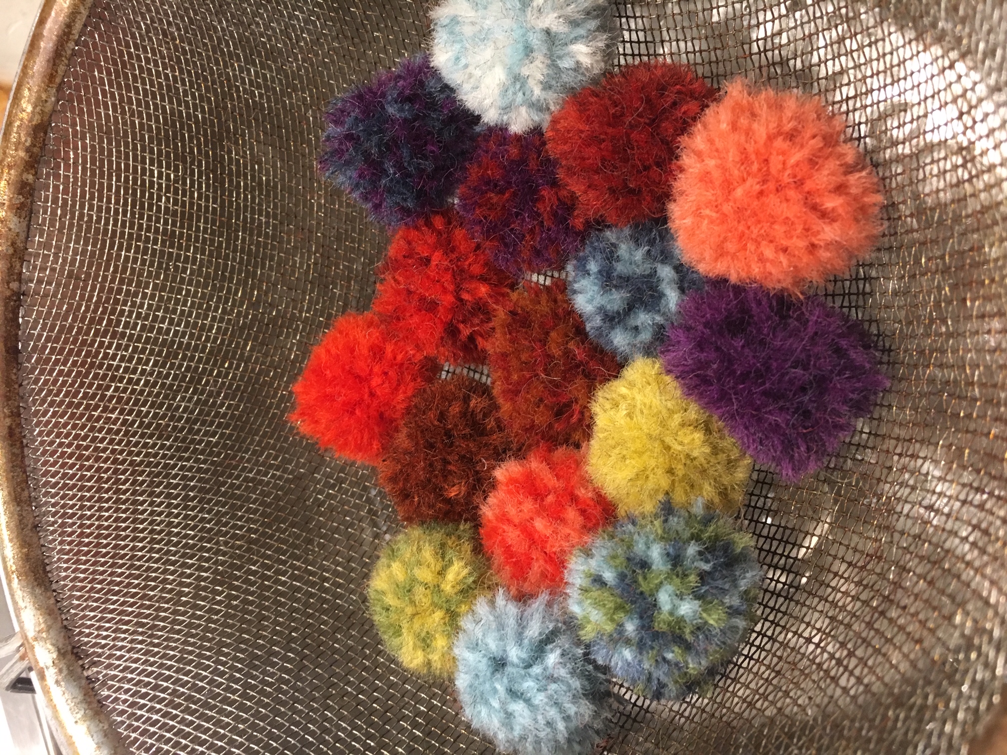 Pompom fork - 3