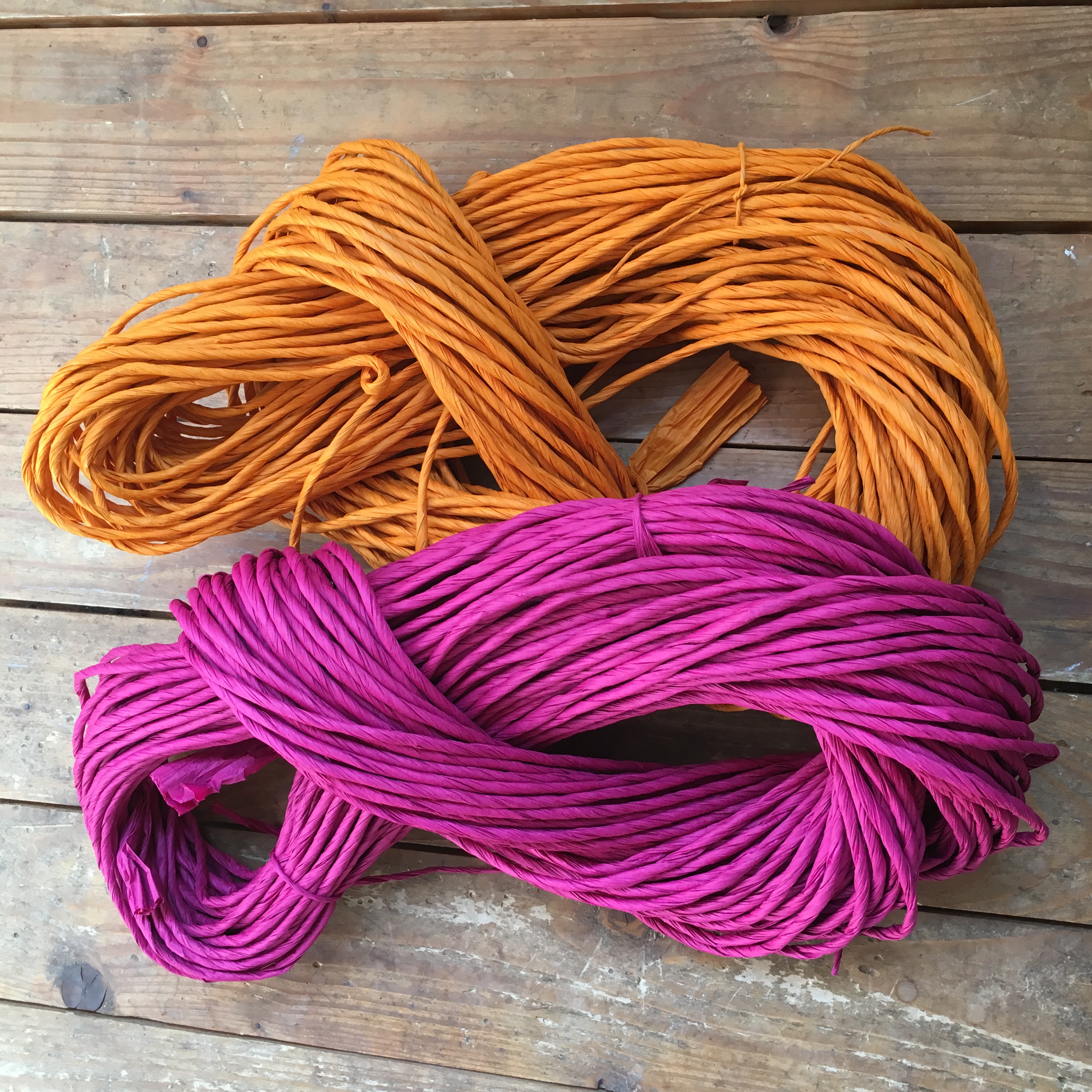 Thick paper yarn 300 g