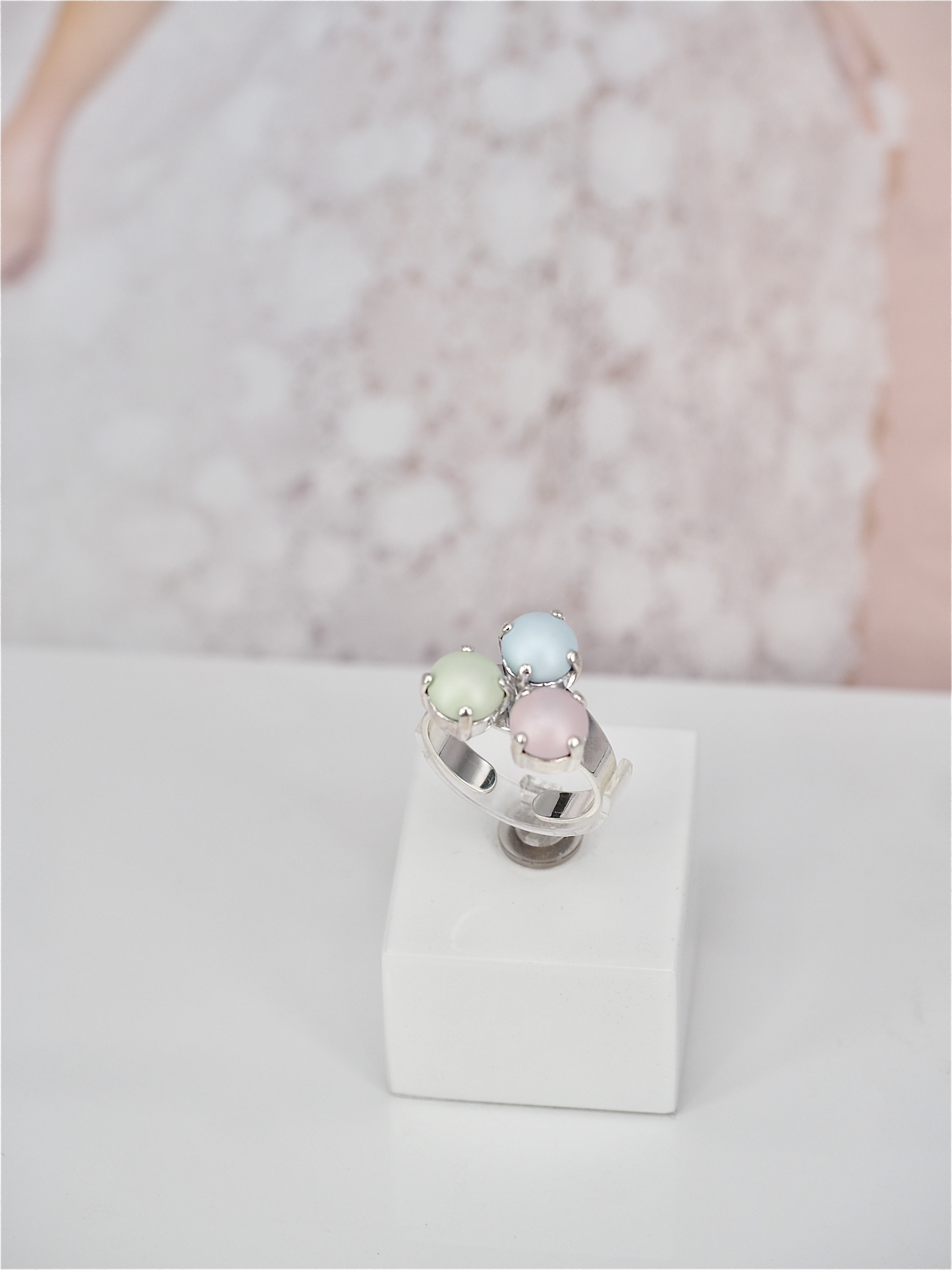 Ring Maya Triangle Pastel Pearl Silver