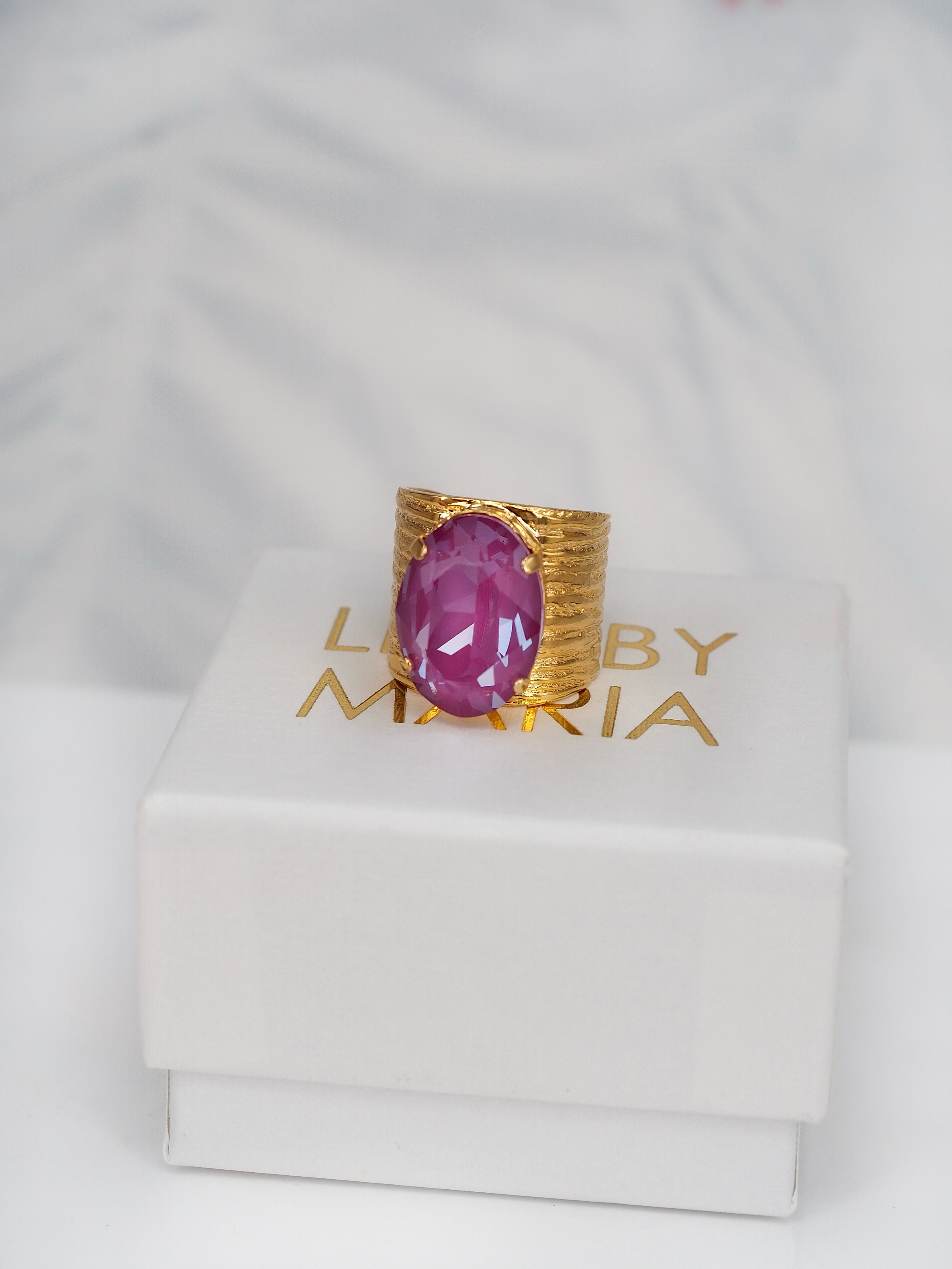 Ring Cleo Orchid Ignite Gold