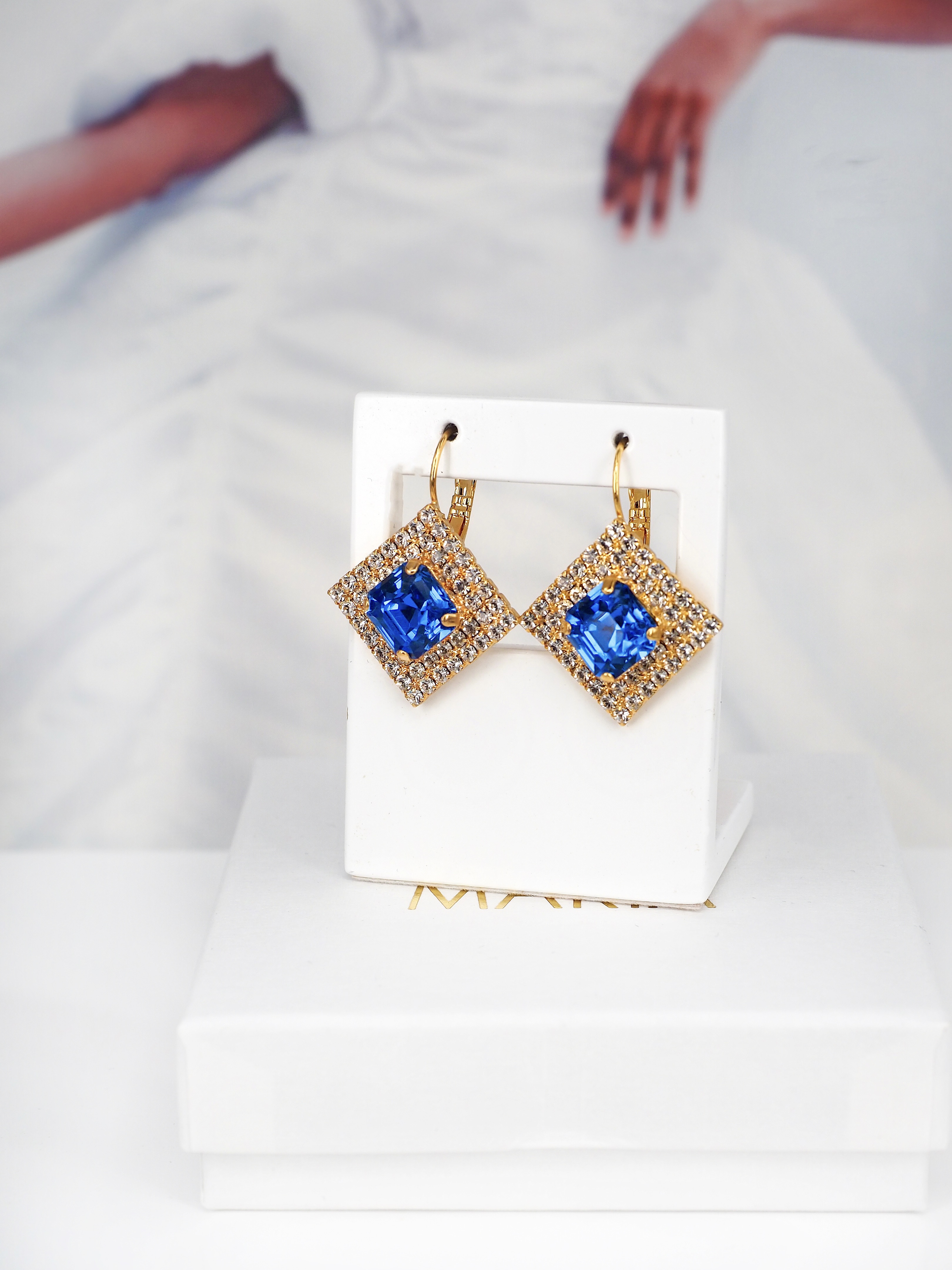 Earring Hazel Sapphire Gold