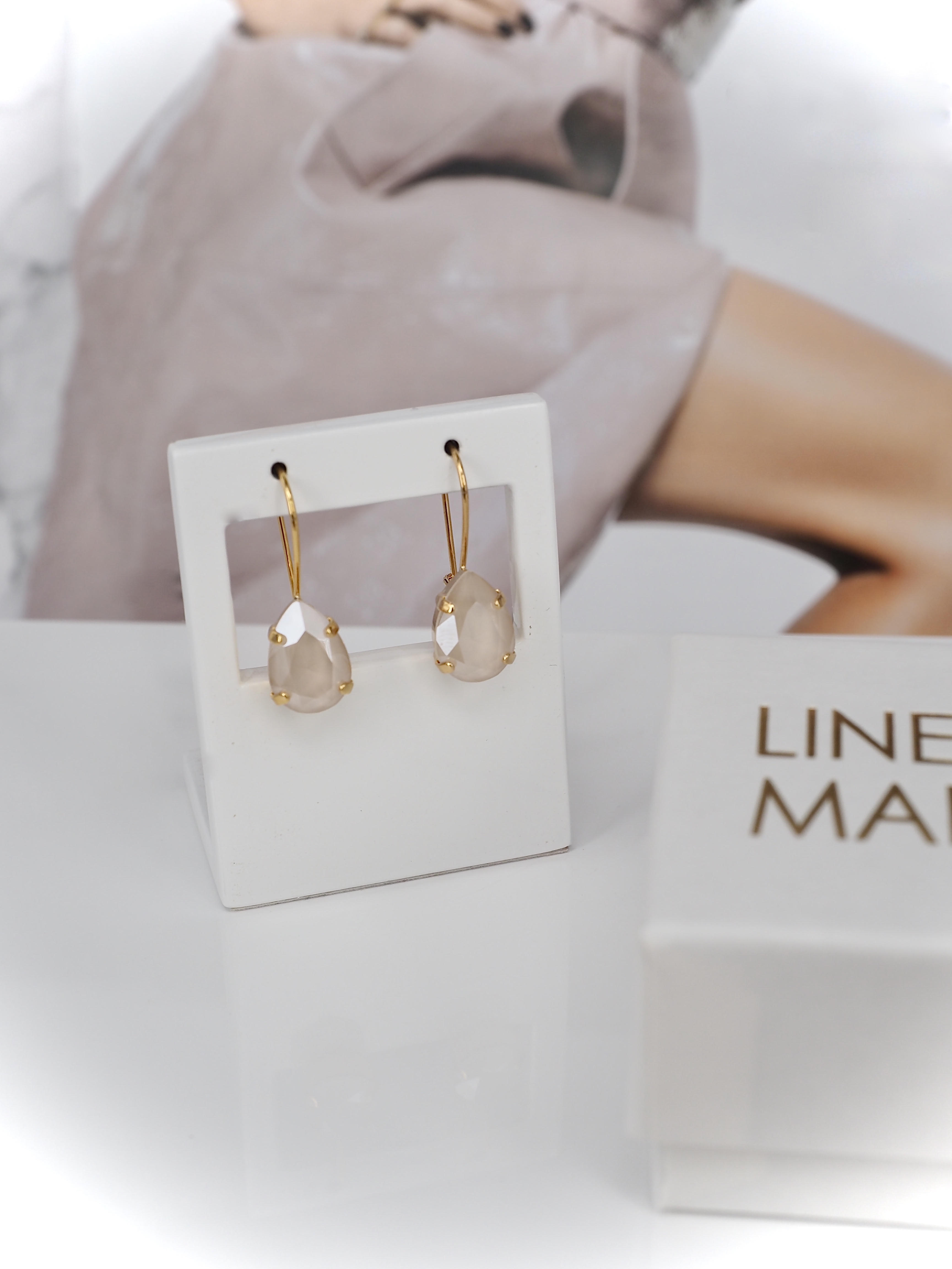 Earrings Khloe Drop Ivory Creme Gold - 3