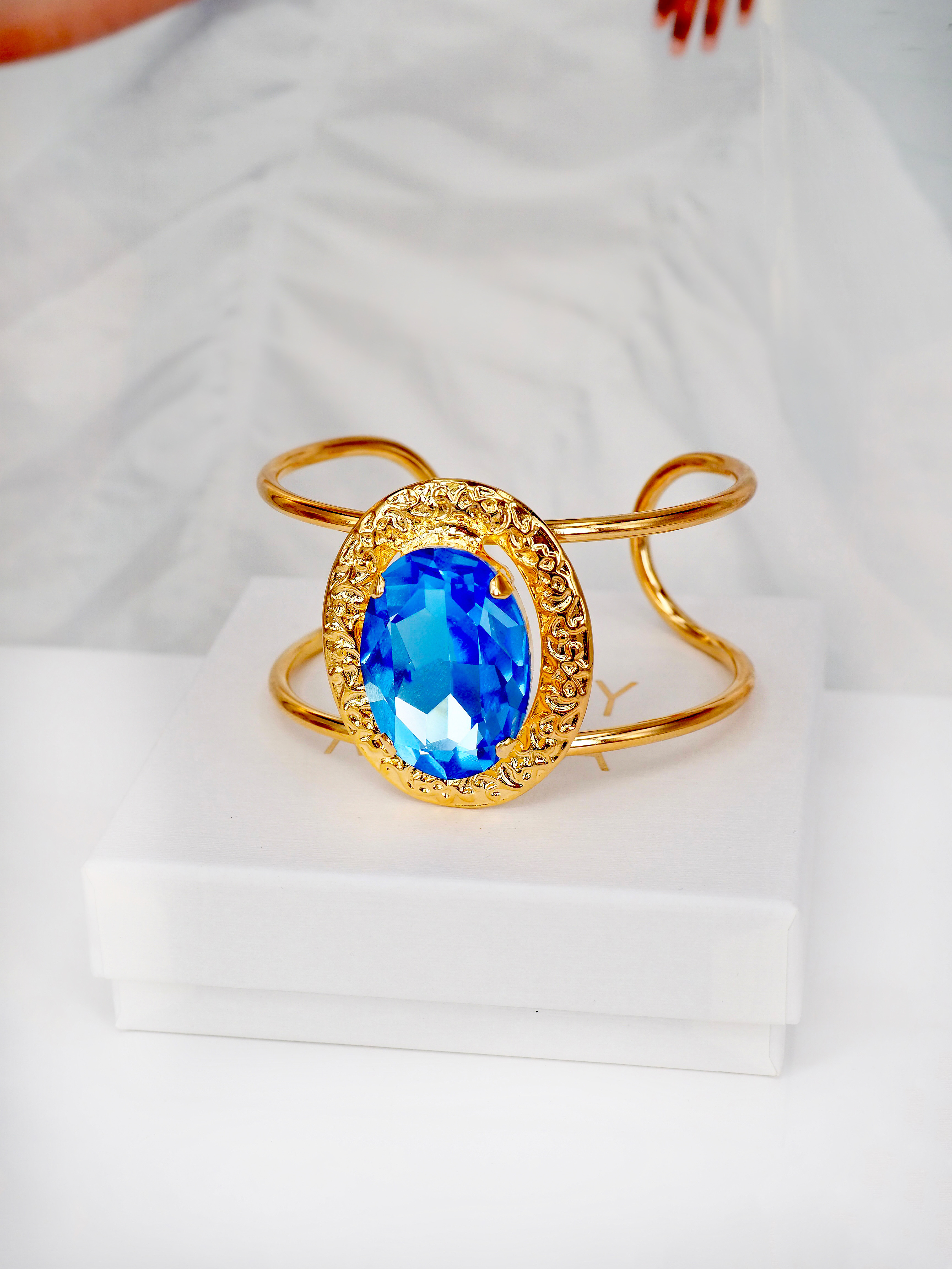 Armband Cuff Demi Light Sapphire Gold