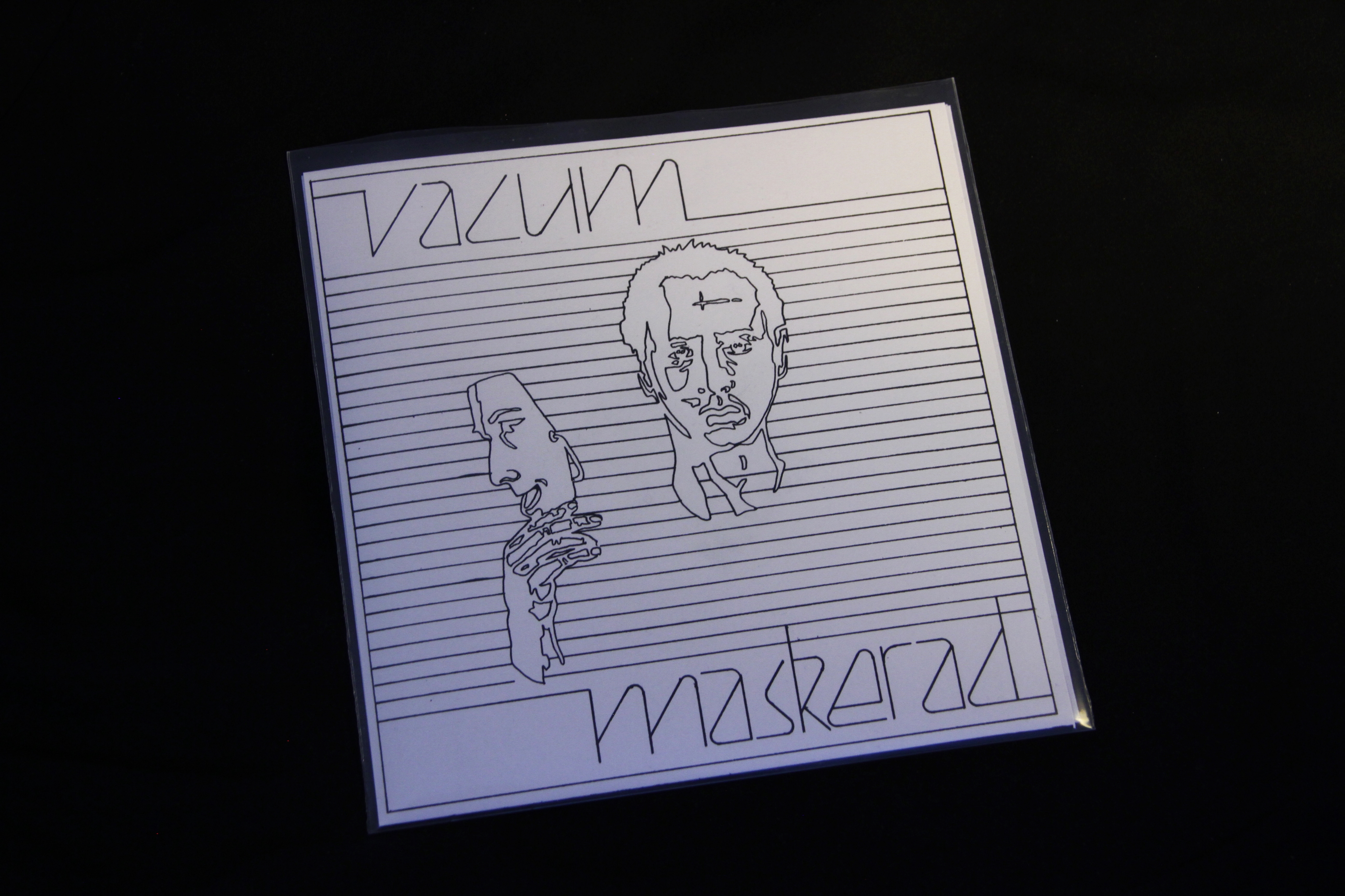 VACUM - Maskerad/Nr 20 006/Den perfekta människan (singel - vit vinyl) - 2