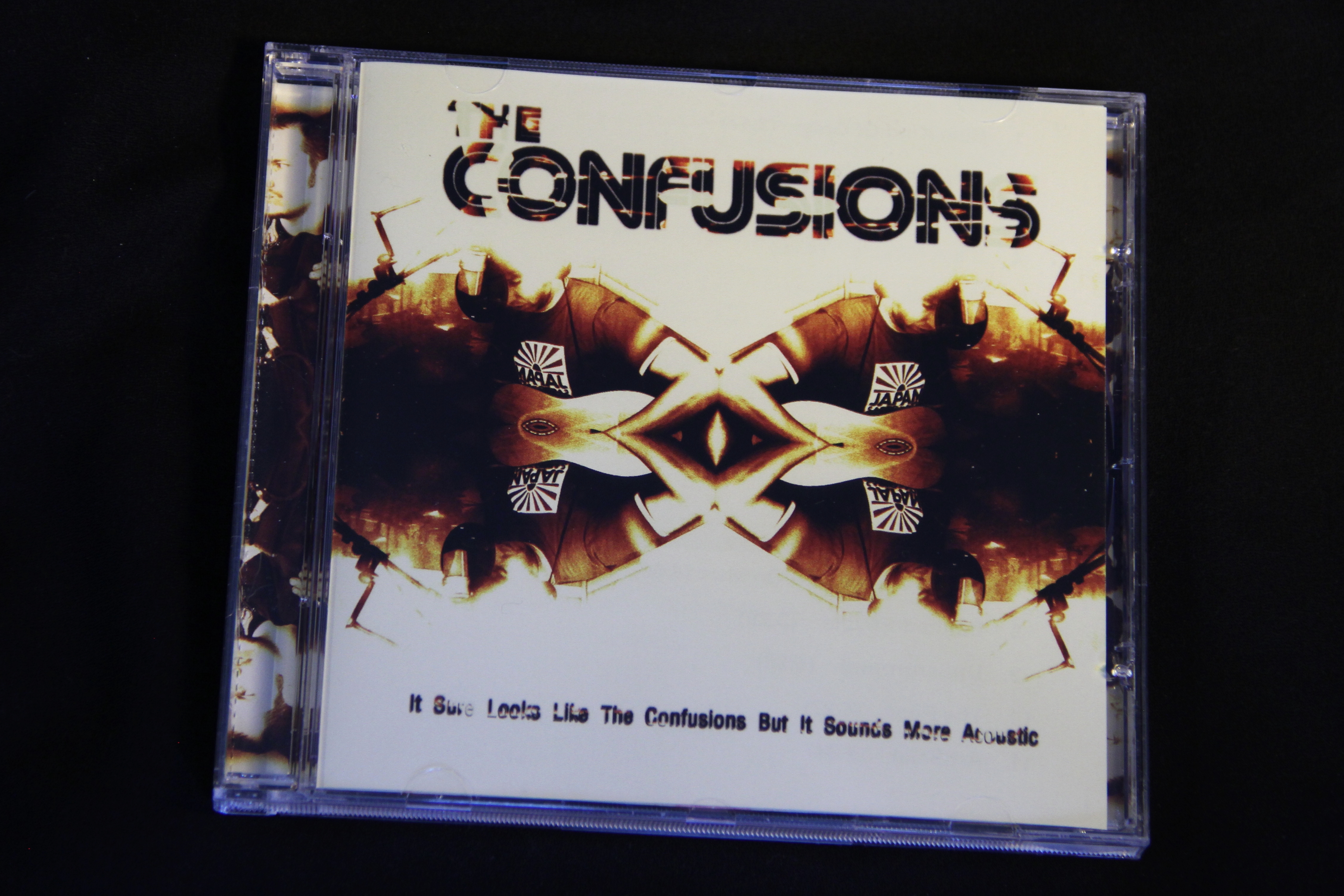 THE CONFUSIONS - It Sure Looks Like The Confusions But It Sounds More Acoustic (album) - 2