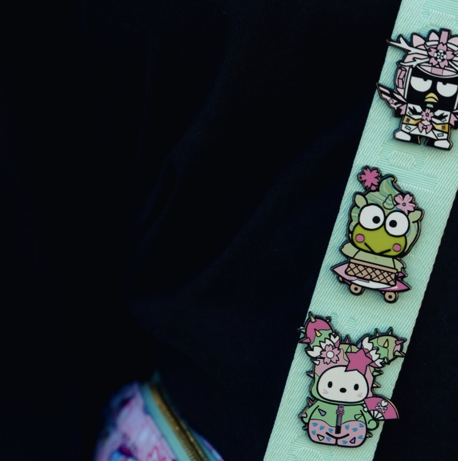 Tokidoki x Hello Kitty and Friends Sakura Festival Emalj Pin Blind Box - 9