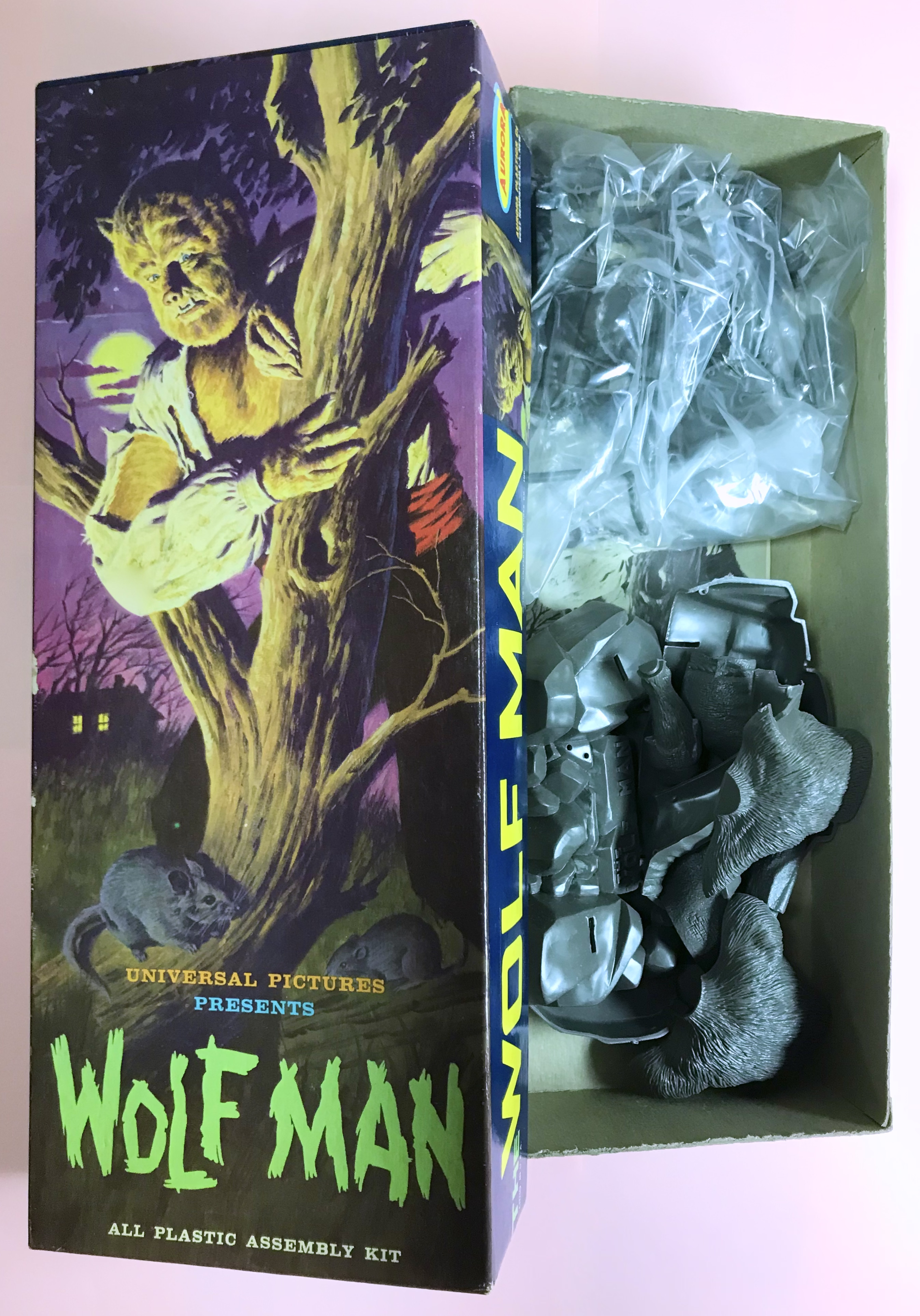 THE WOLF MAN - AURORA plastic assembly kit 1962 - 3