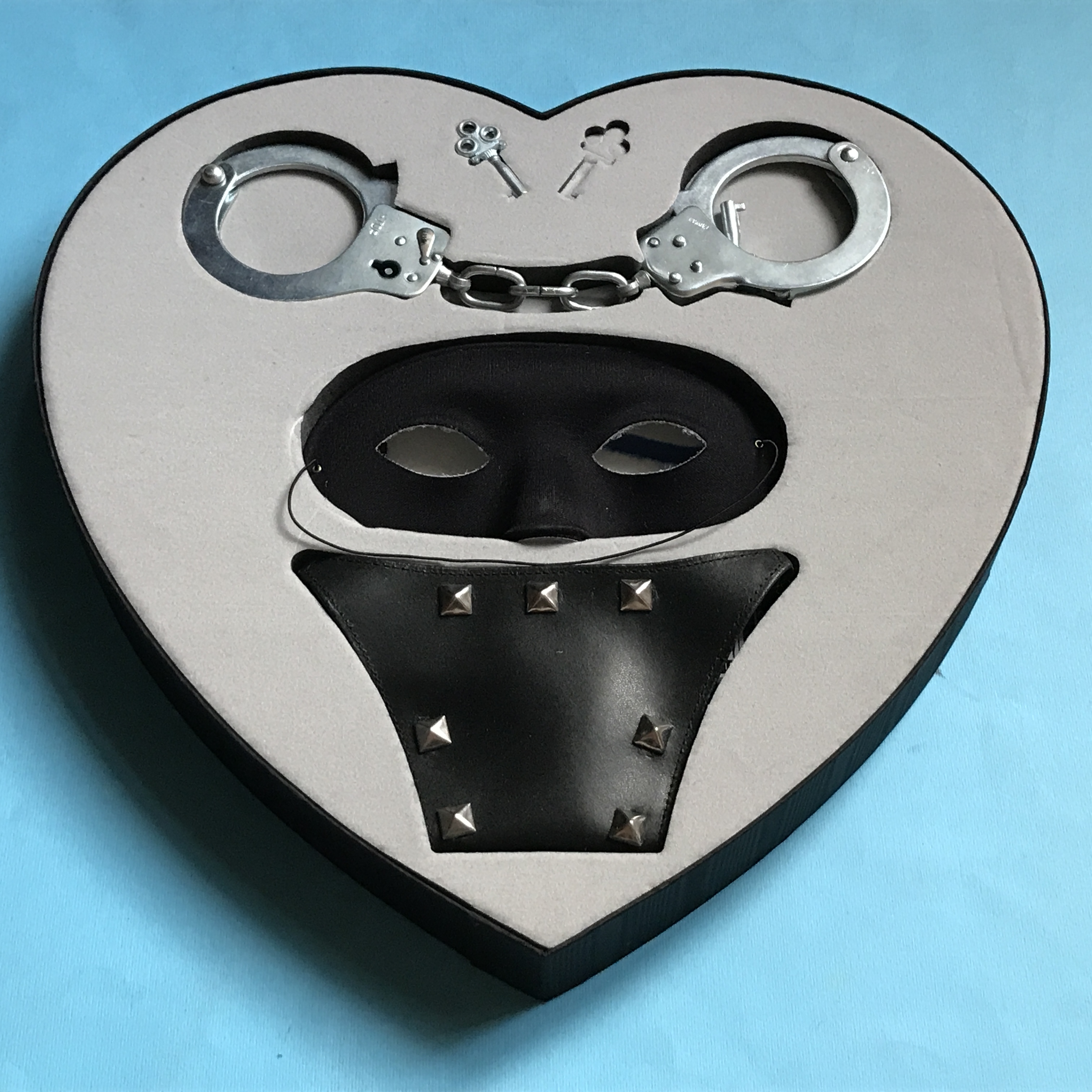 MADONNA - Erotica Heartshaped S&M Sexy CD Box set 1992 - 5